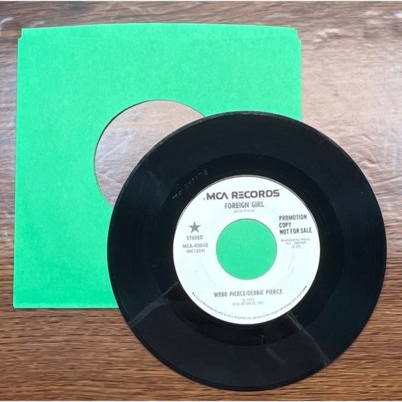 Webb Pierce and Debbie Pierce Foreign Girl 45 Country Promo WLP MCA 40048 - Picture 3 of 4